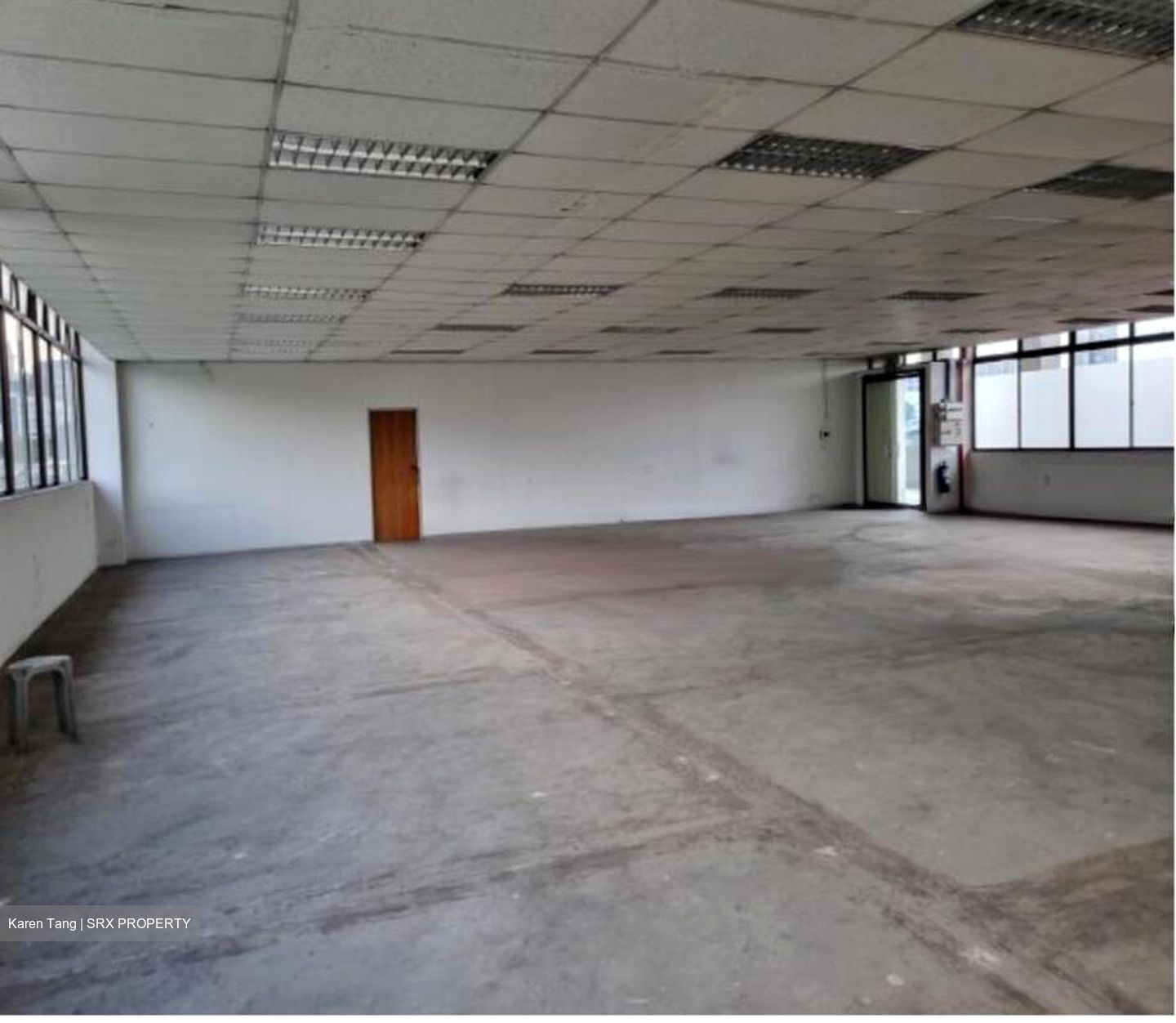 Kallang Industrial Estate (D13), Office #455403231